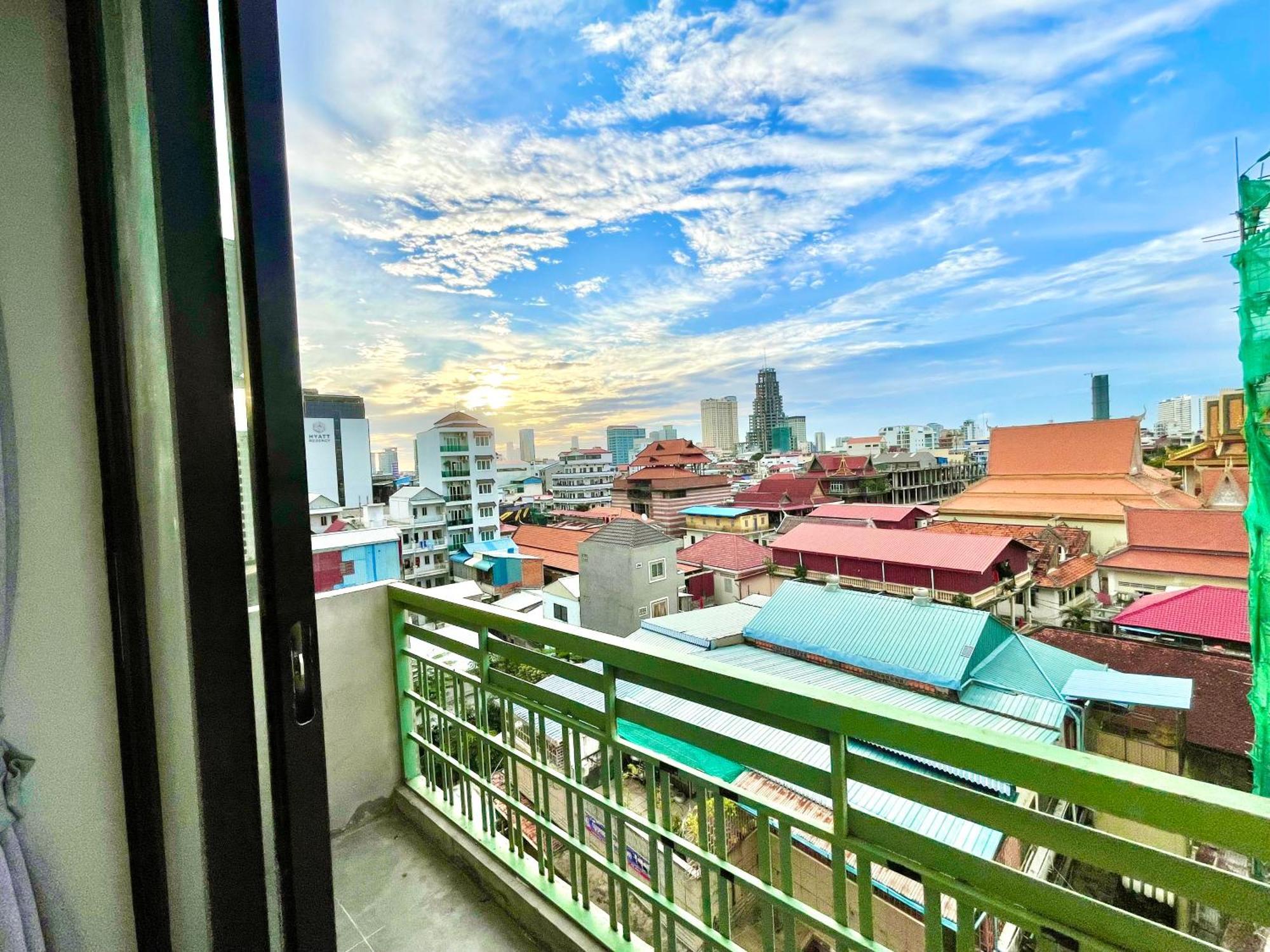 Sky Hotel Central Phnom Penh - Rooms & Apartments 外观 照片